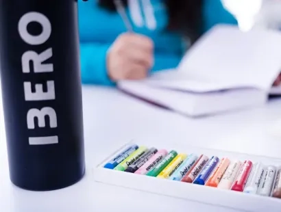 Utensilios para estudiar artes visuales