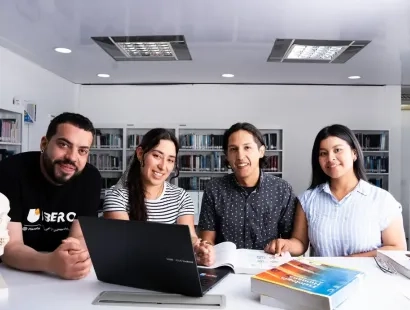 Estudiantes de maestría en Ambientes Digitales para la Educación
